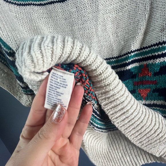 American Eagle Outfitters Patterned Crew Neck Knit Sweater short sleeve Small - Picture 4 of 4